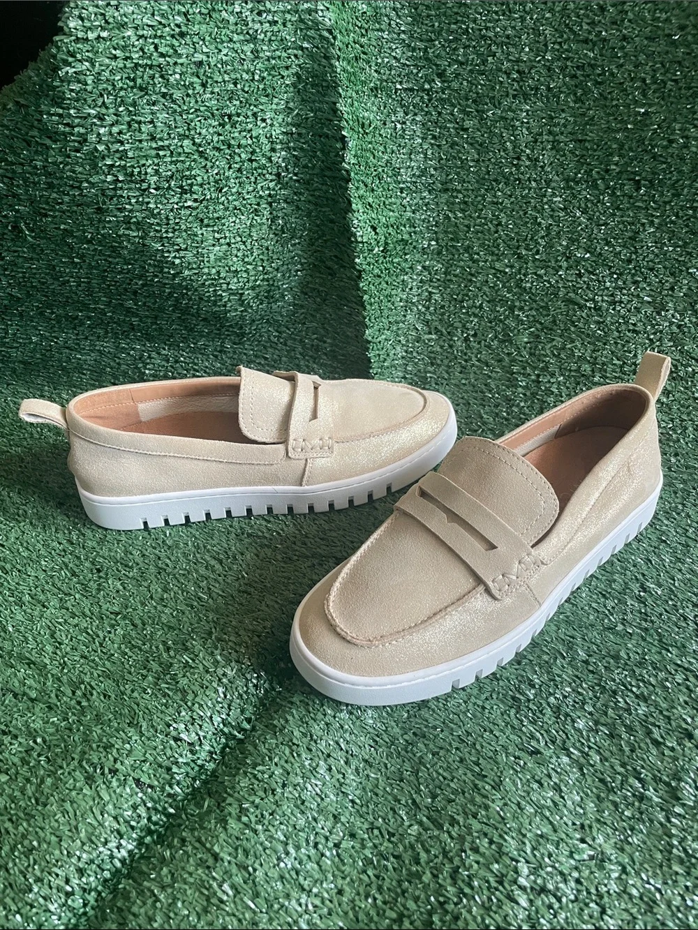 Vionic Uptown Gold Metallic Suede Loafer Slip-on Women's sizes 8